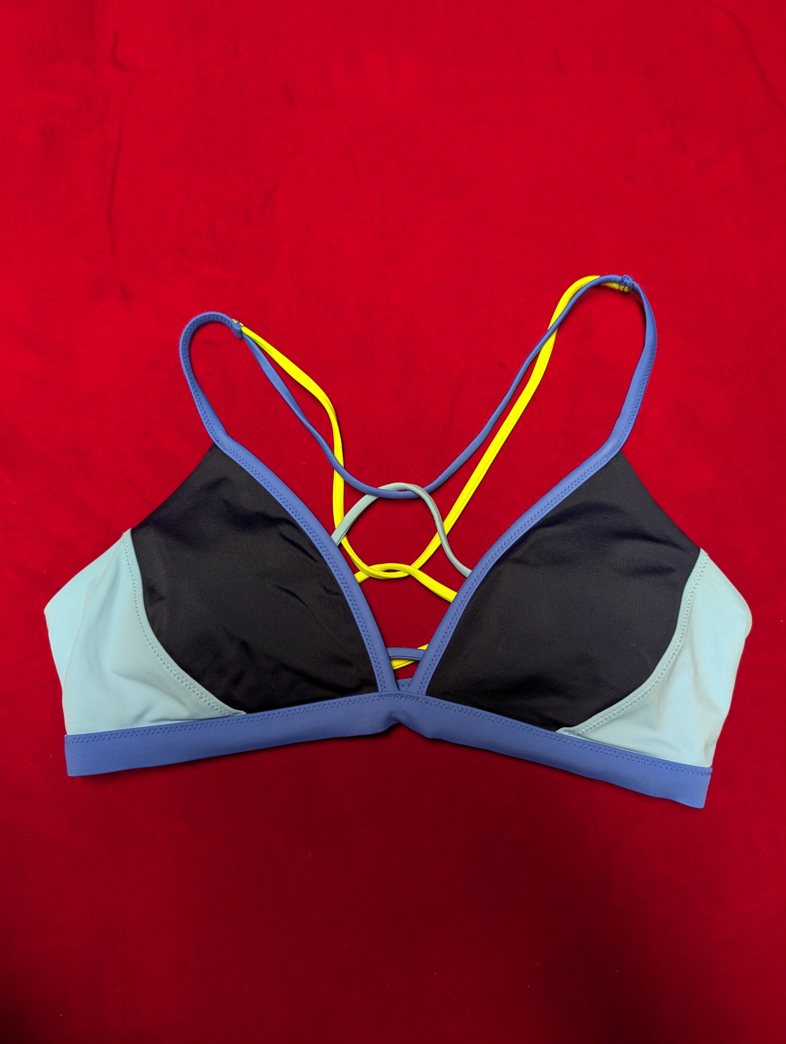 Athleta Illusion Strappy Sports Bra in Small