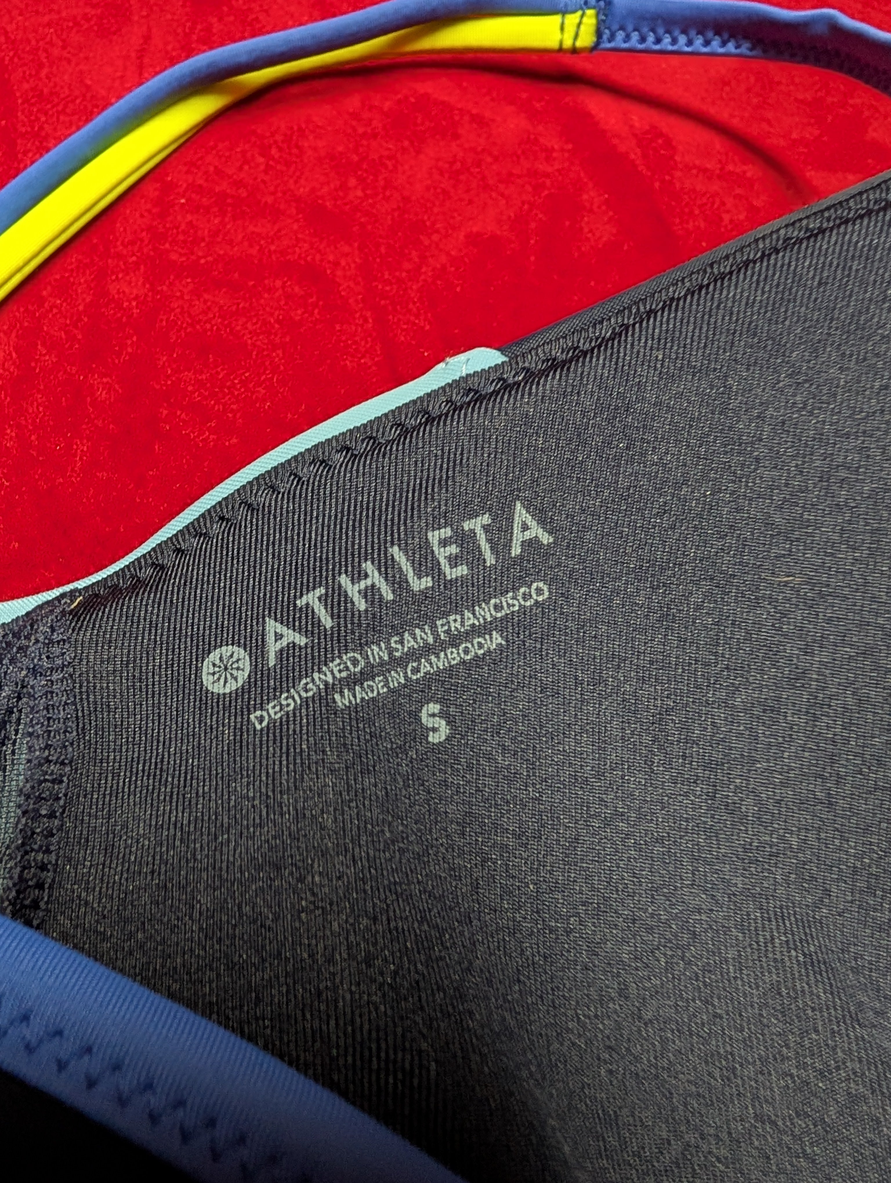 Athleta Illusion Strappy Sports Bra in Small