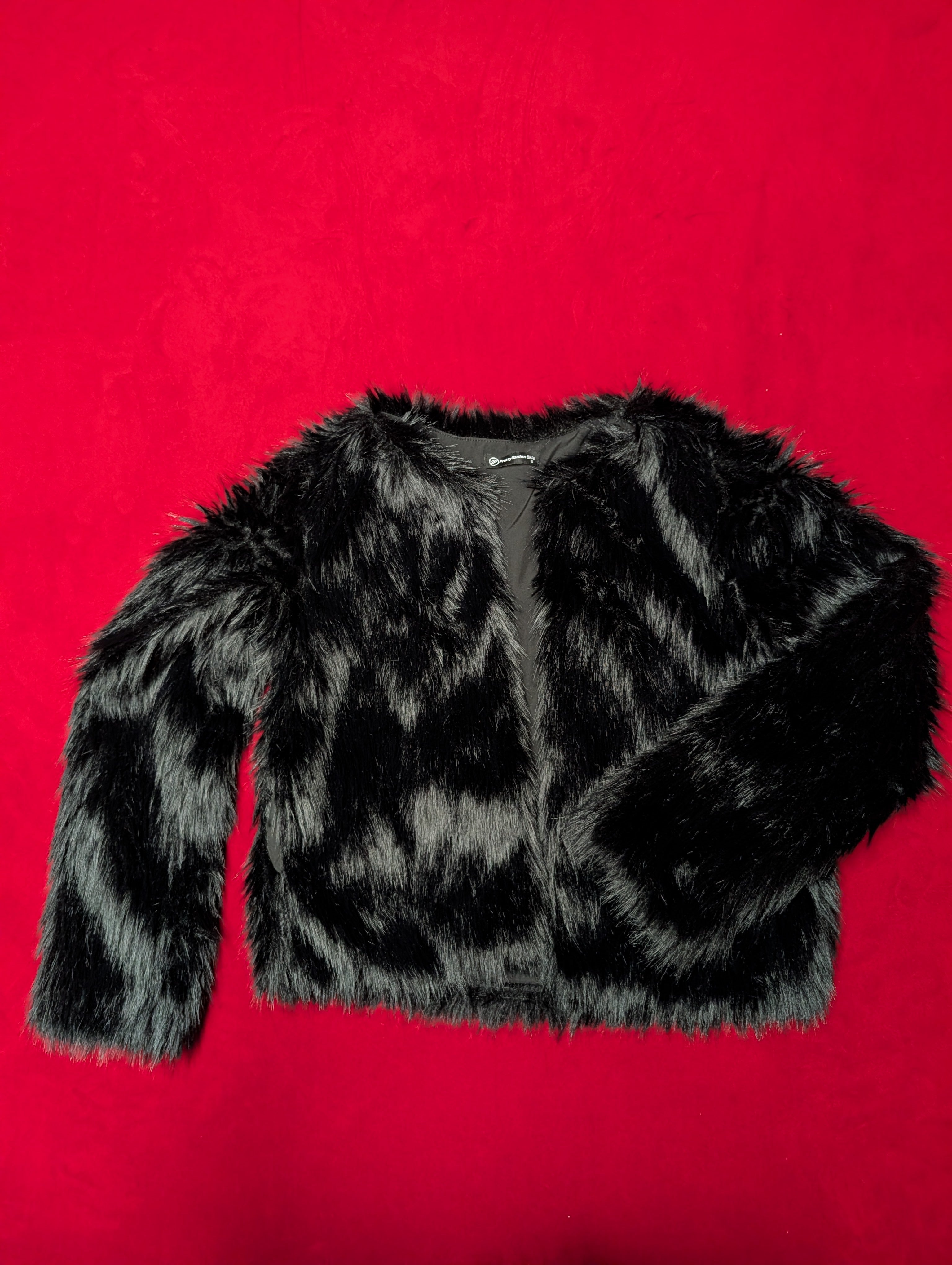 Pretty Garden Chic Black Faux Fur Jacket Coat in Small