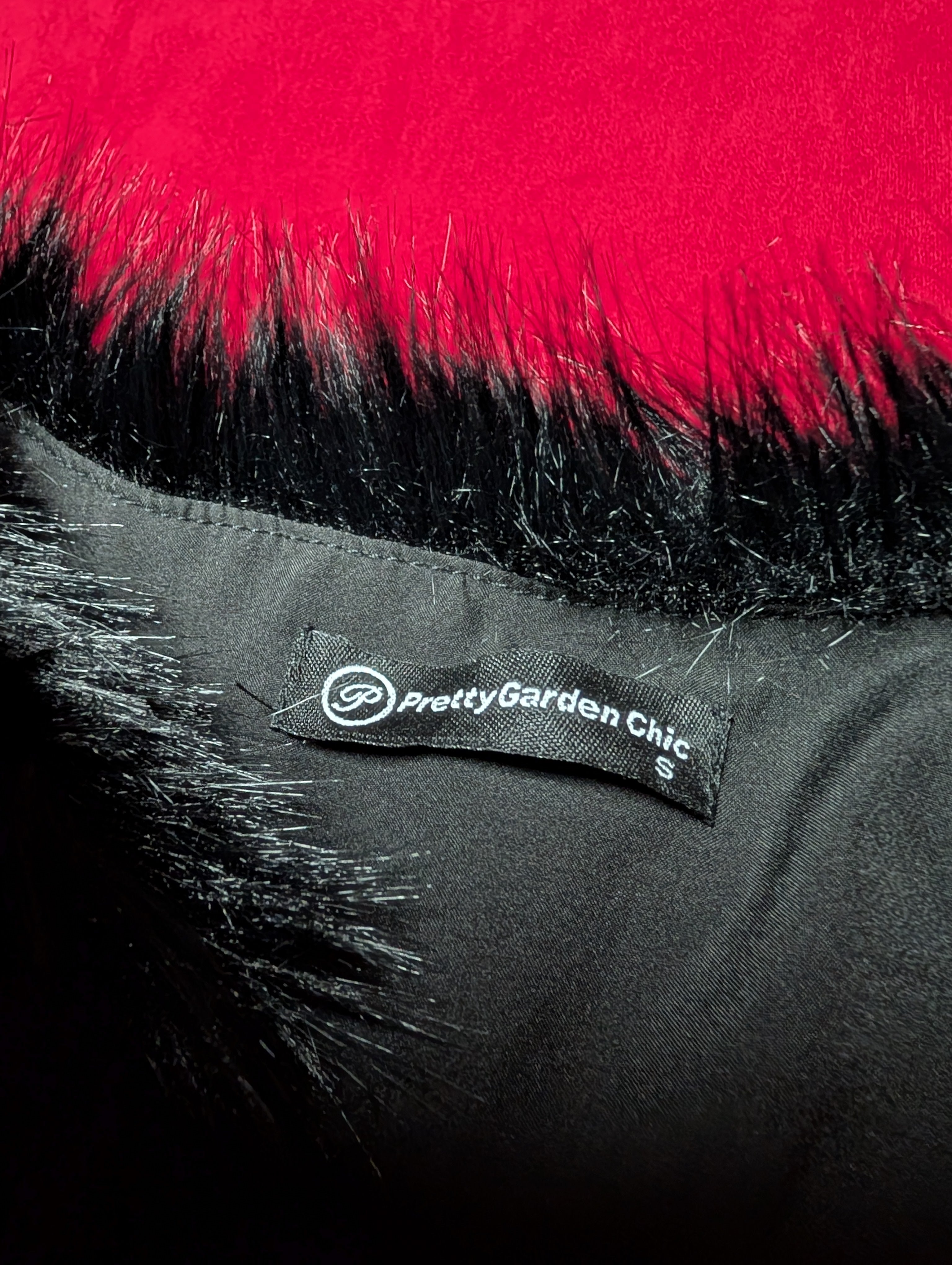 Pretty Garden Chic Black Faux Fur Jacket Coat in Small