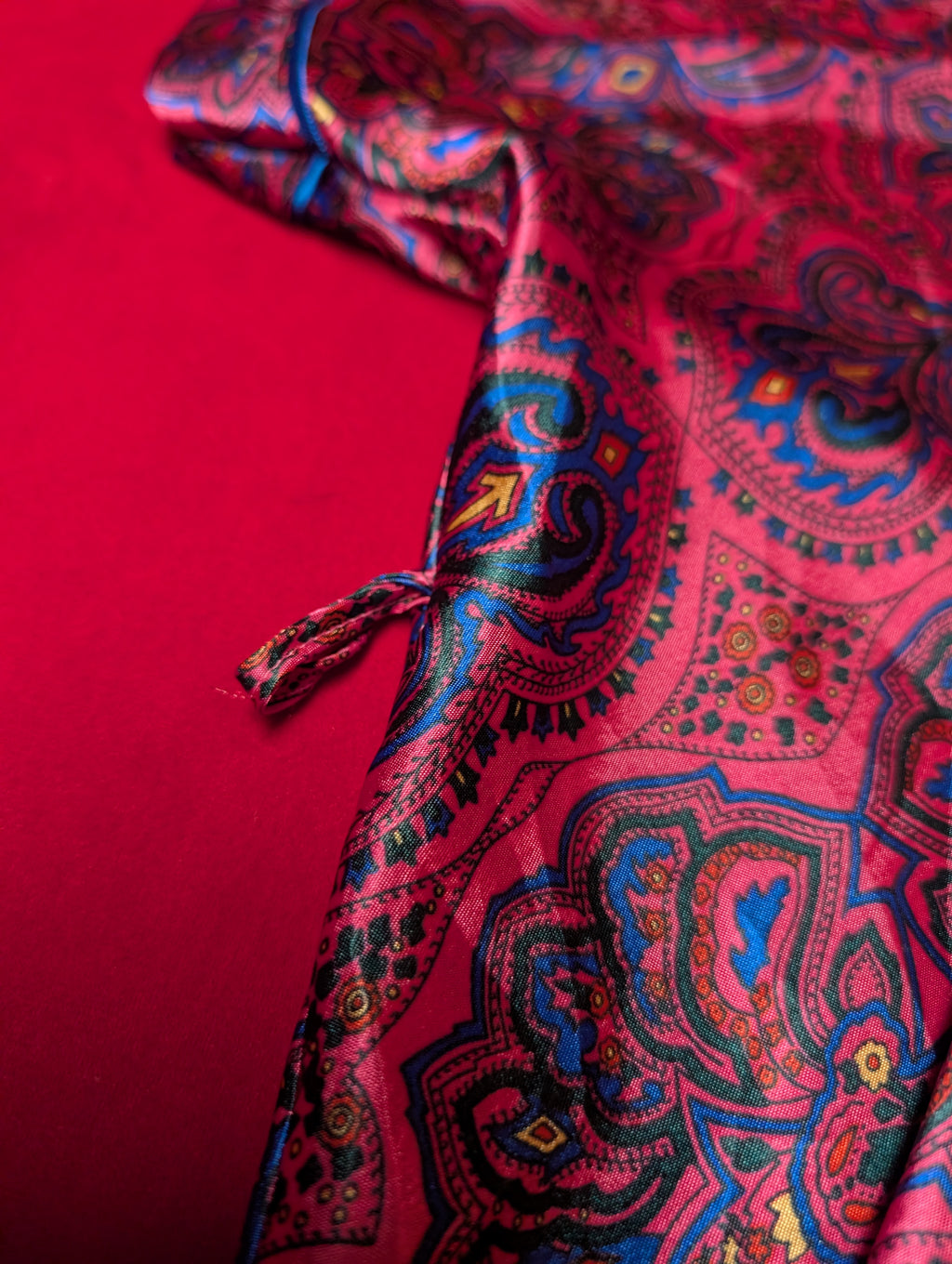 Night Time Creations Paisley Magenta & Indigo Slip & Robe Set size Small