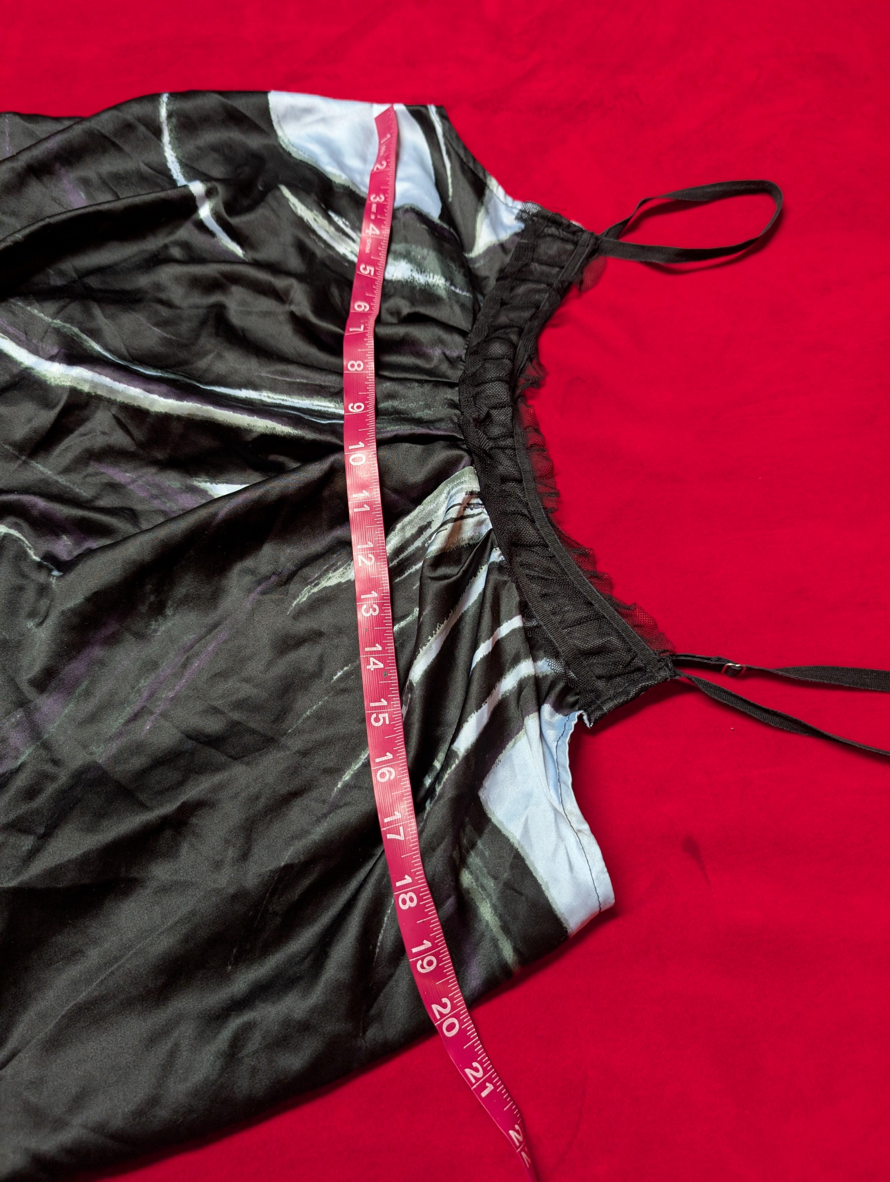 Vera Wang Intimates Abstract Paintbrush Shift Slip Chemise in Large