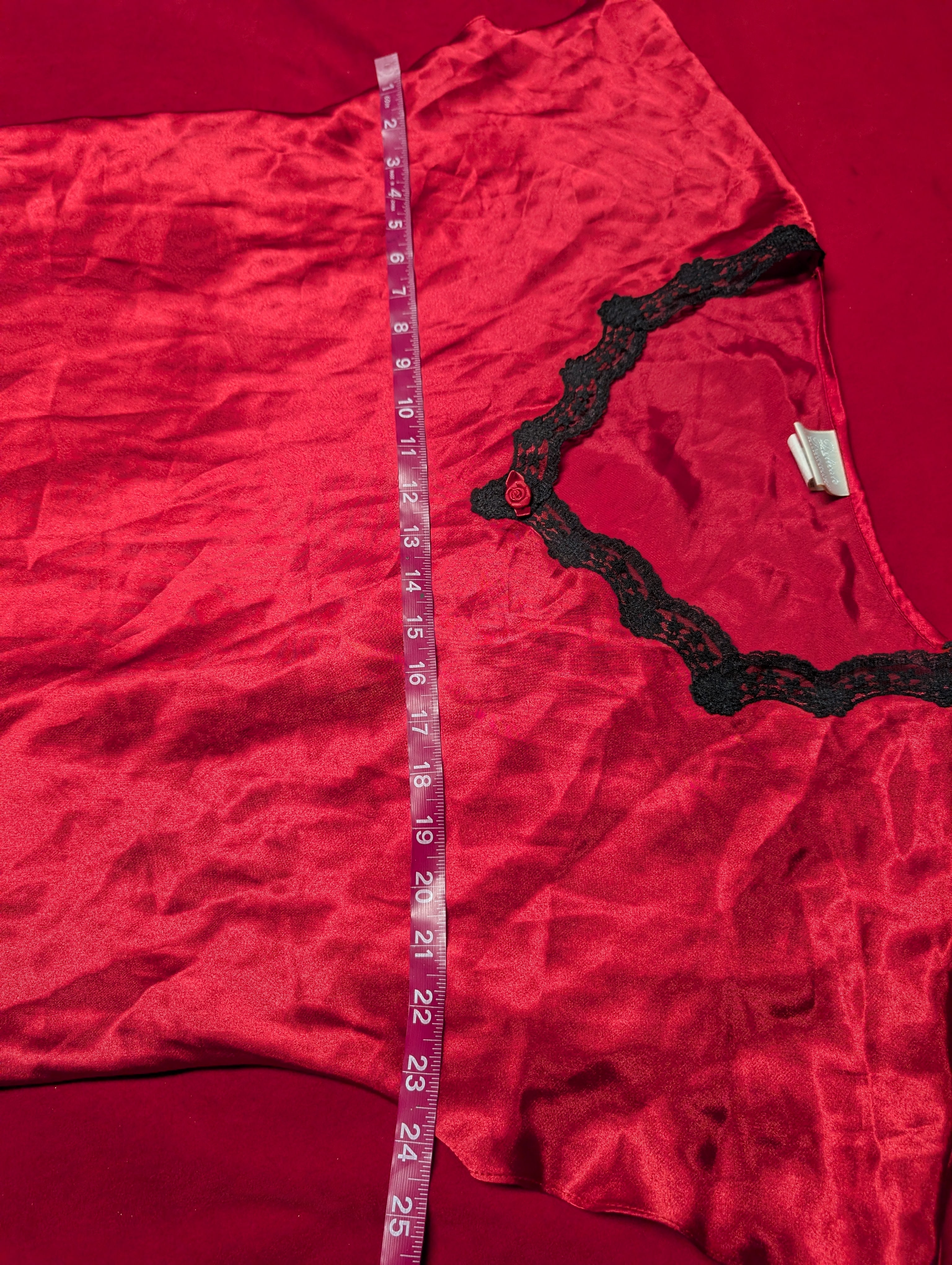 Vintage Red & Black Rosette Short Sleeved Nightgown Dress in Large