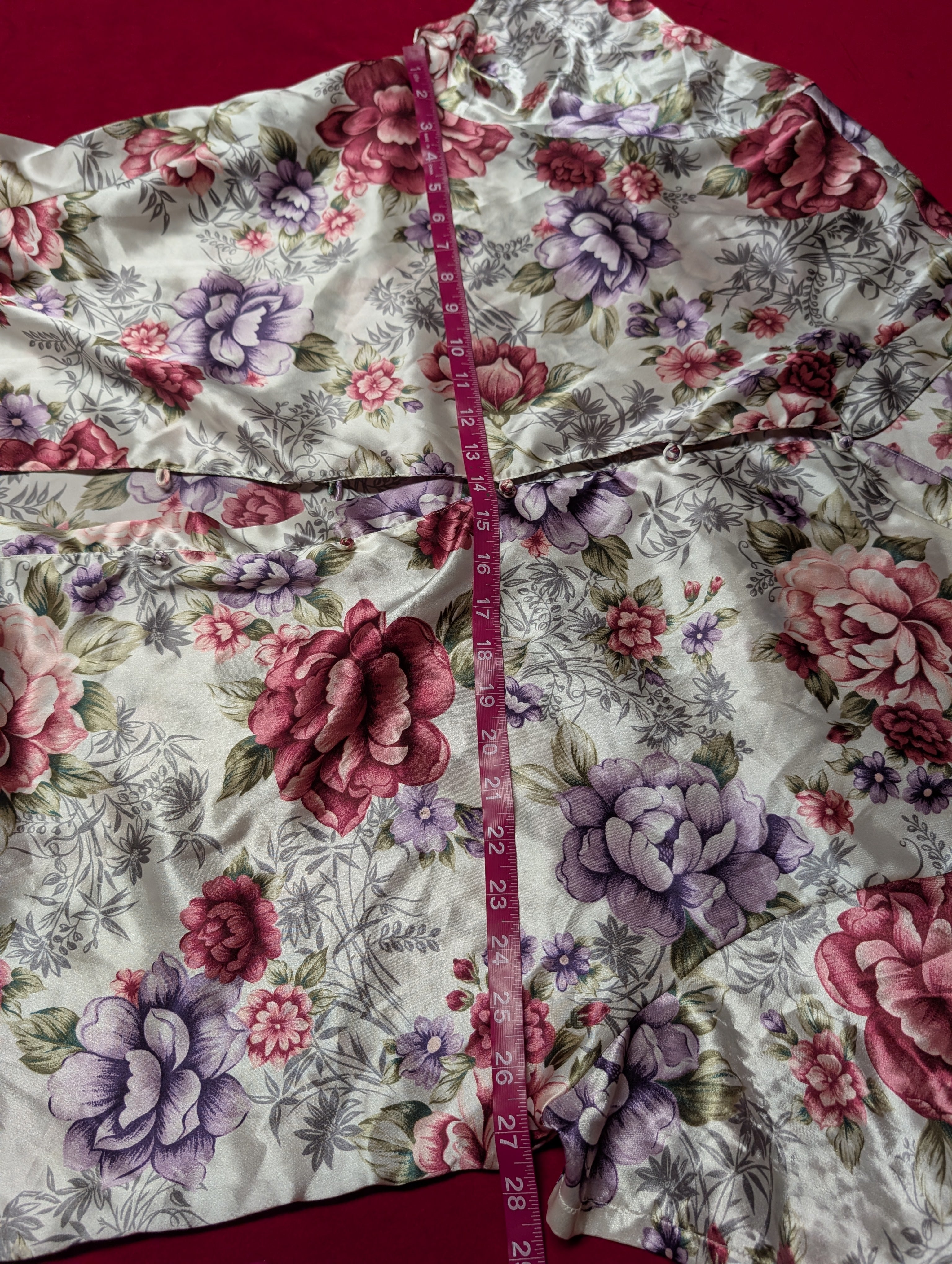 Vintage Kathryn Mandarin Collar White Satin Floral Robe Gown in 3X