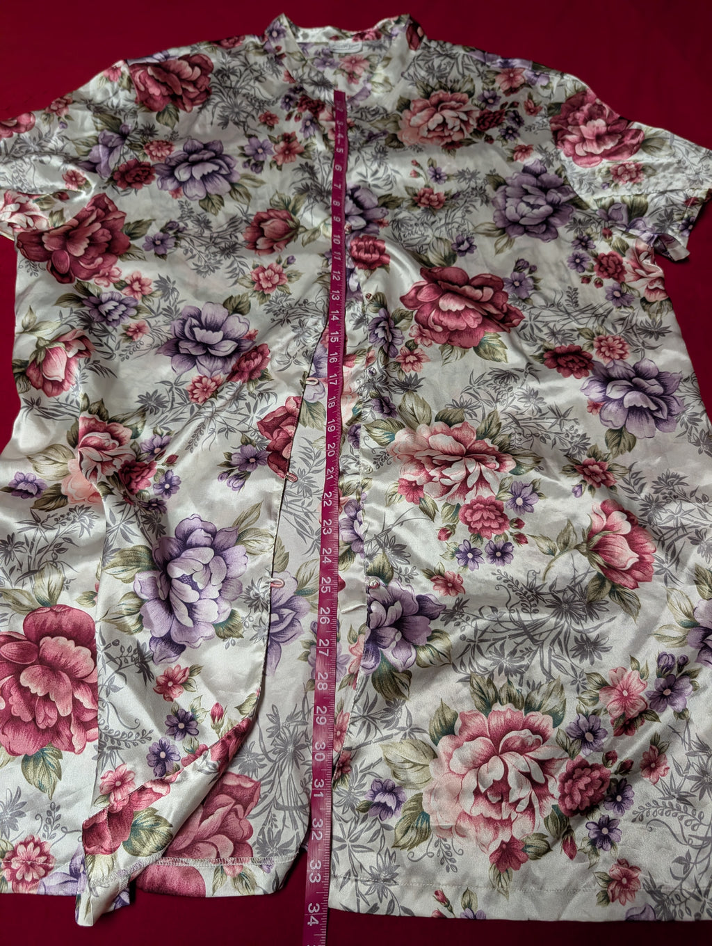 Vintage Kathryn Mandarin Collar White Satin Floral Robe Gown in 3X