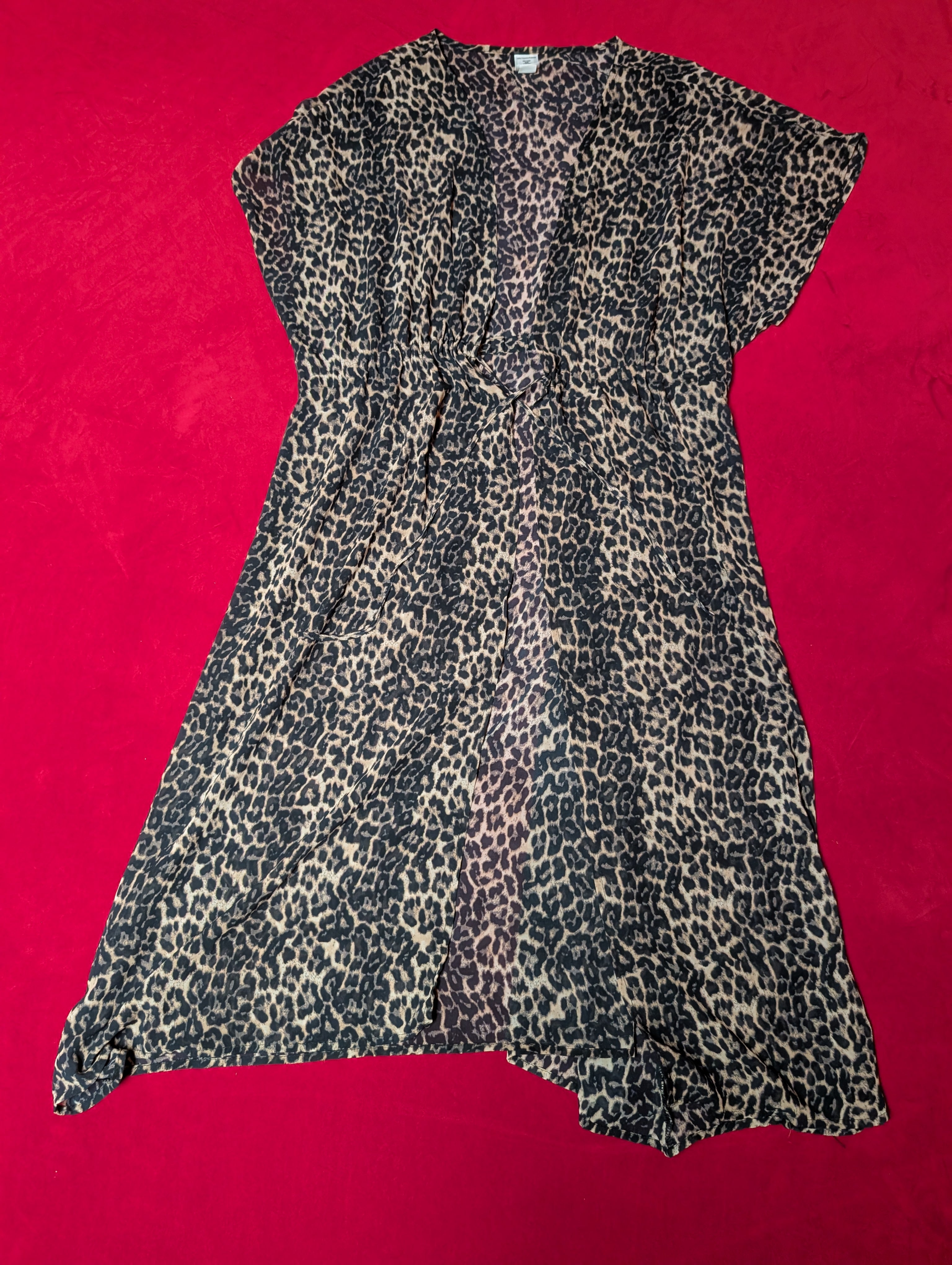 Short Sleeved Cheetah Animal Print Tie Front Robe in 2XL