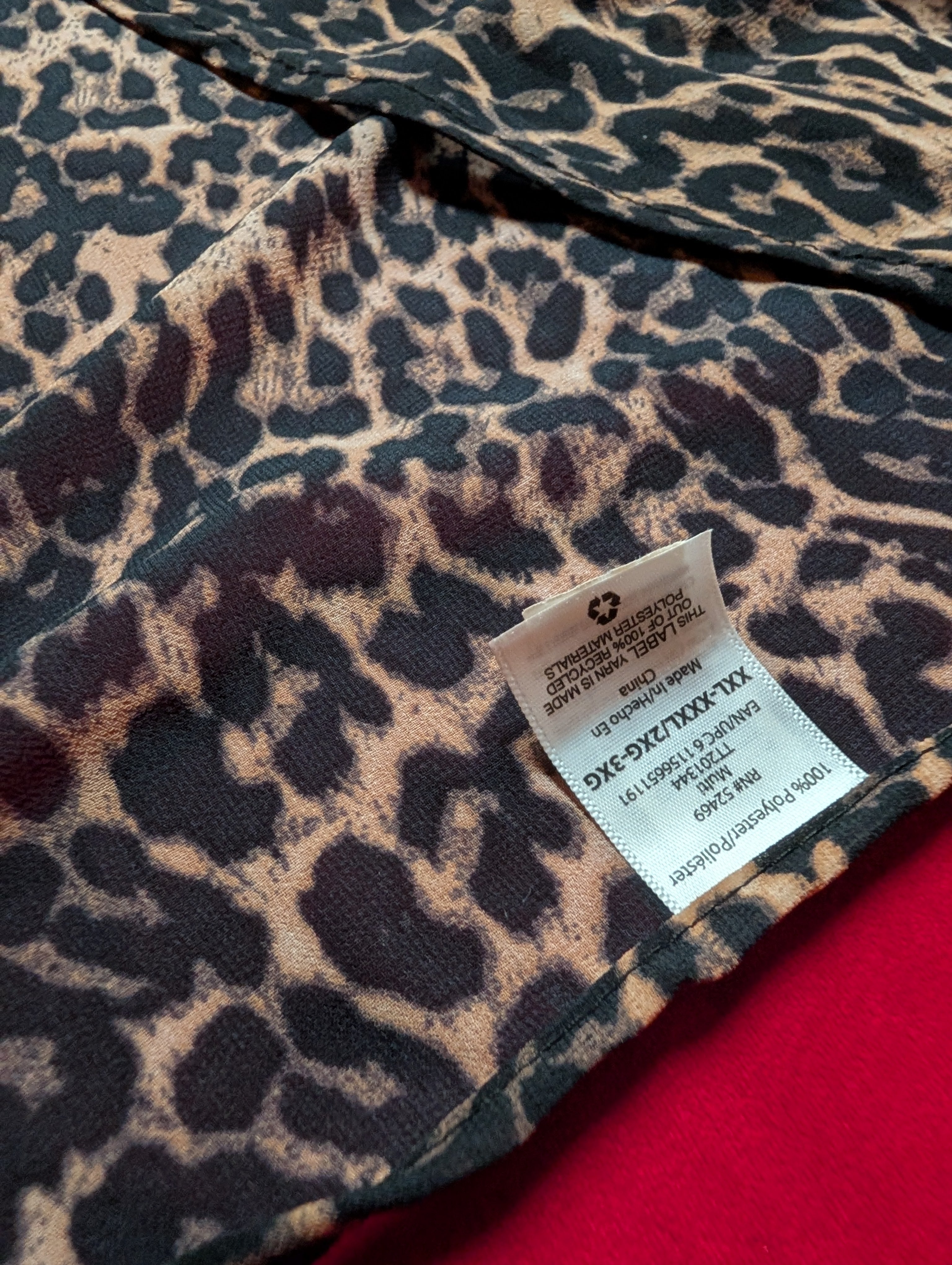 Short Sleeved Cheetah Animal Print Tie Front Robe in 2XL