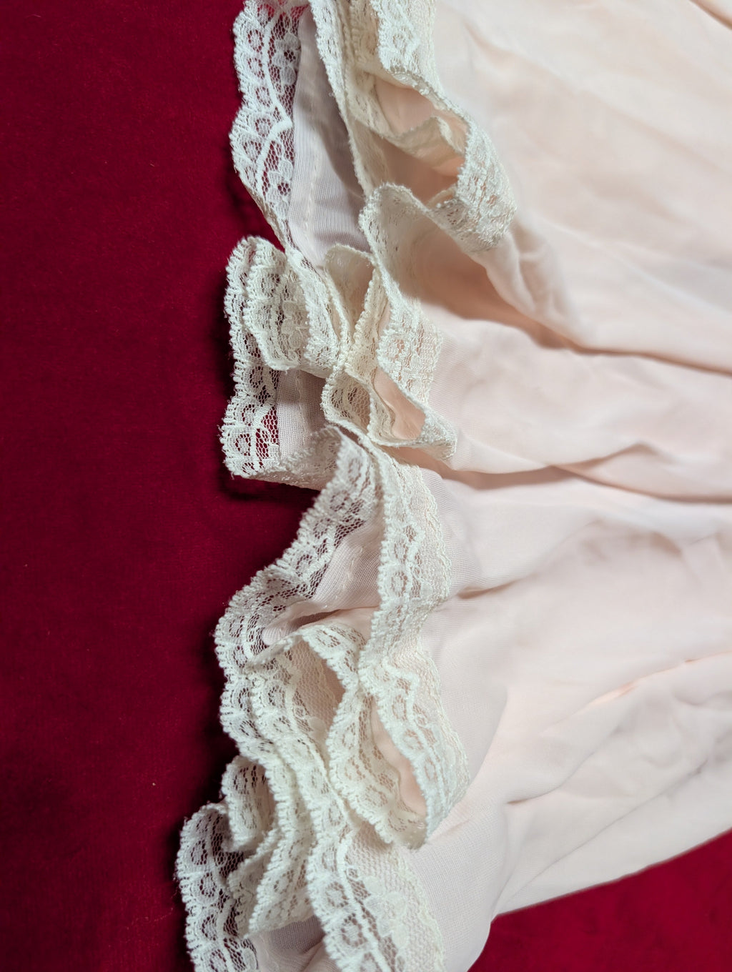 Vintage Miss Elaine Peach Pink Lace Nylon Maxi Nightgown size Small