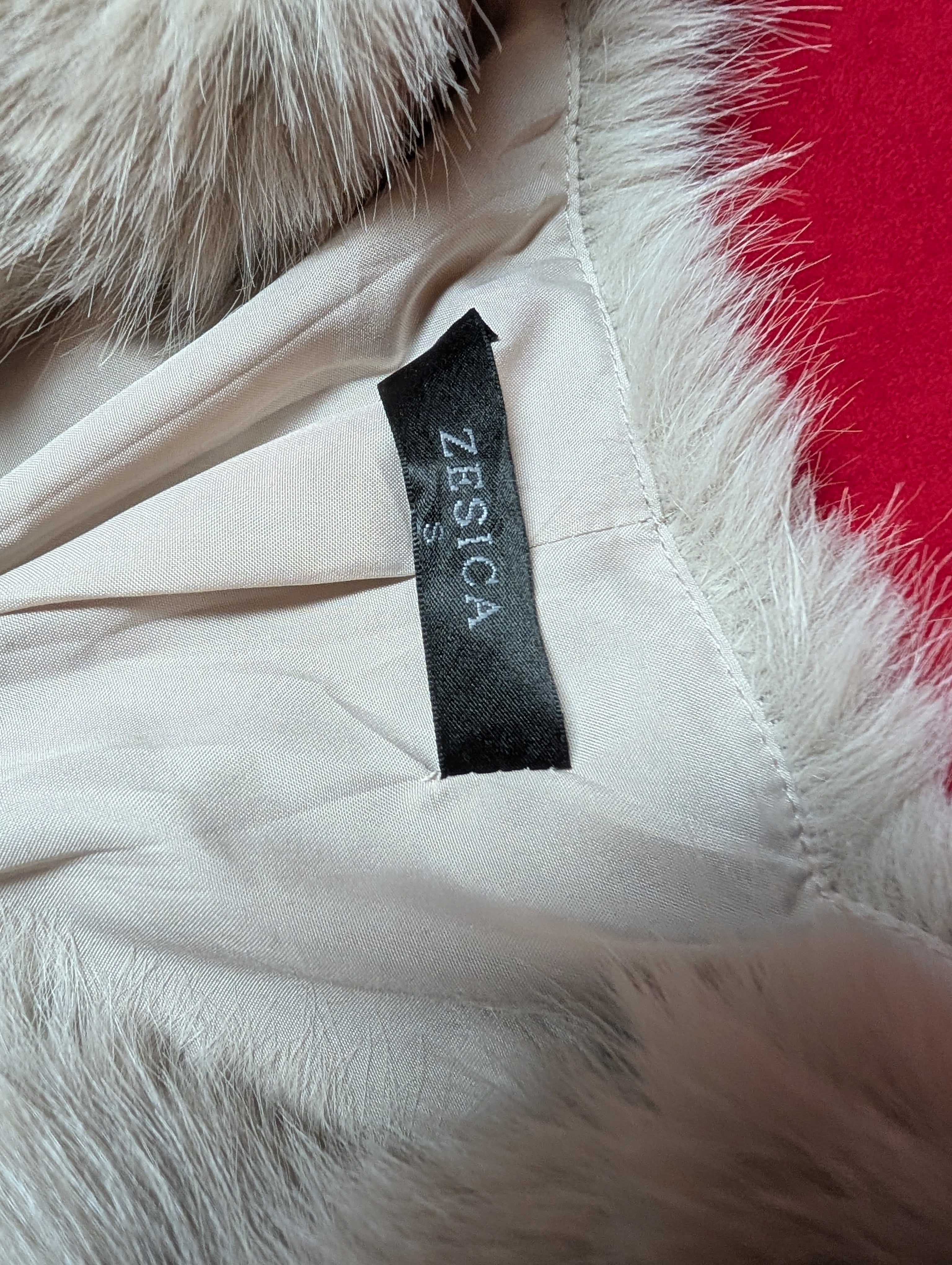 Champagne Cream Off White Faux Fur Cropped Jacket Coat in Small