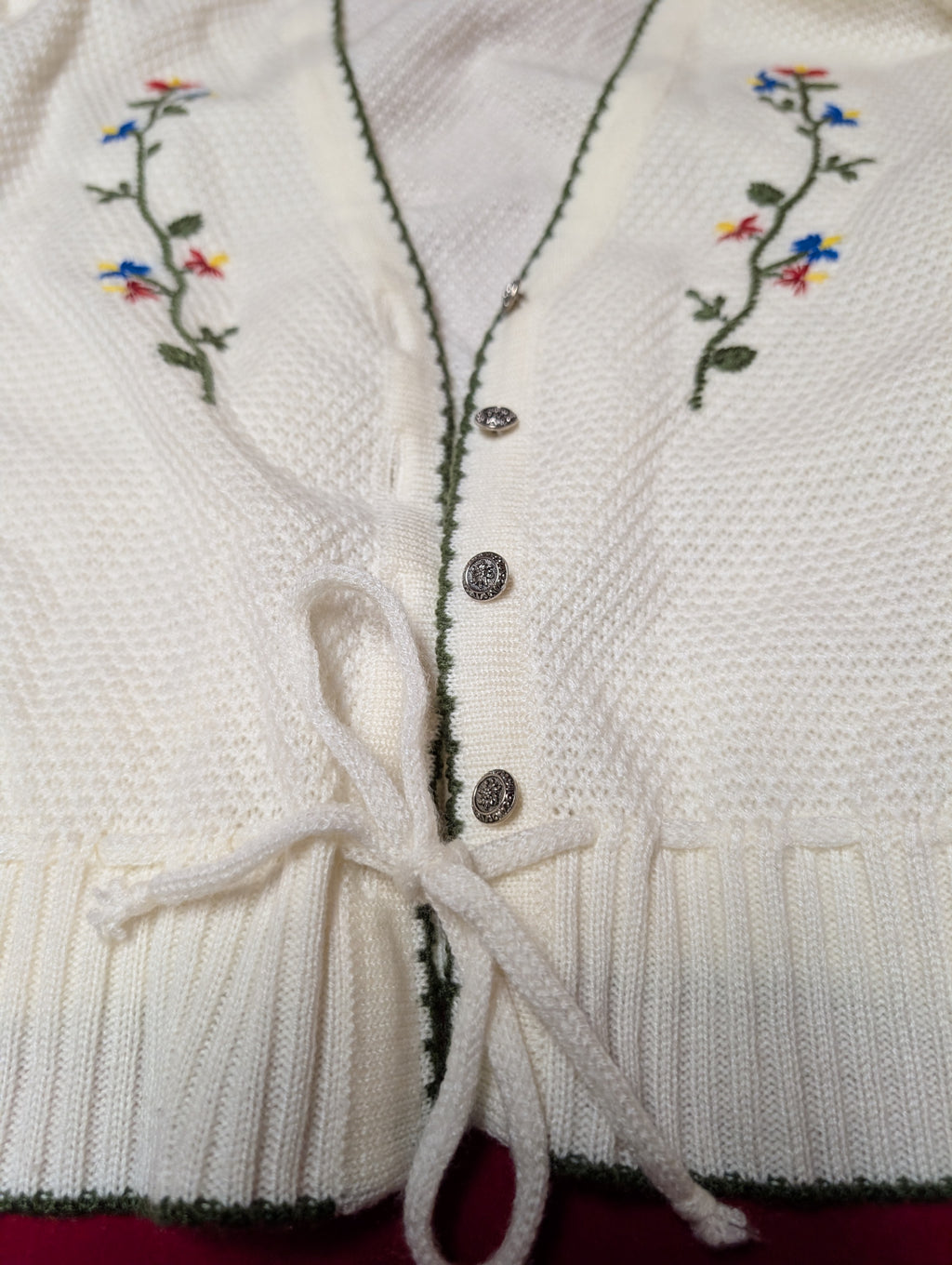 Floral Embroidered Knit Bed Jacket size Medium