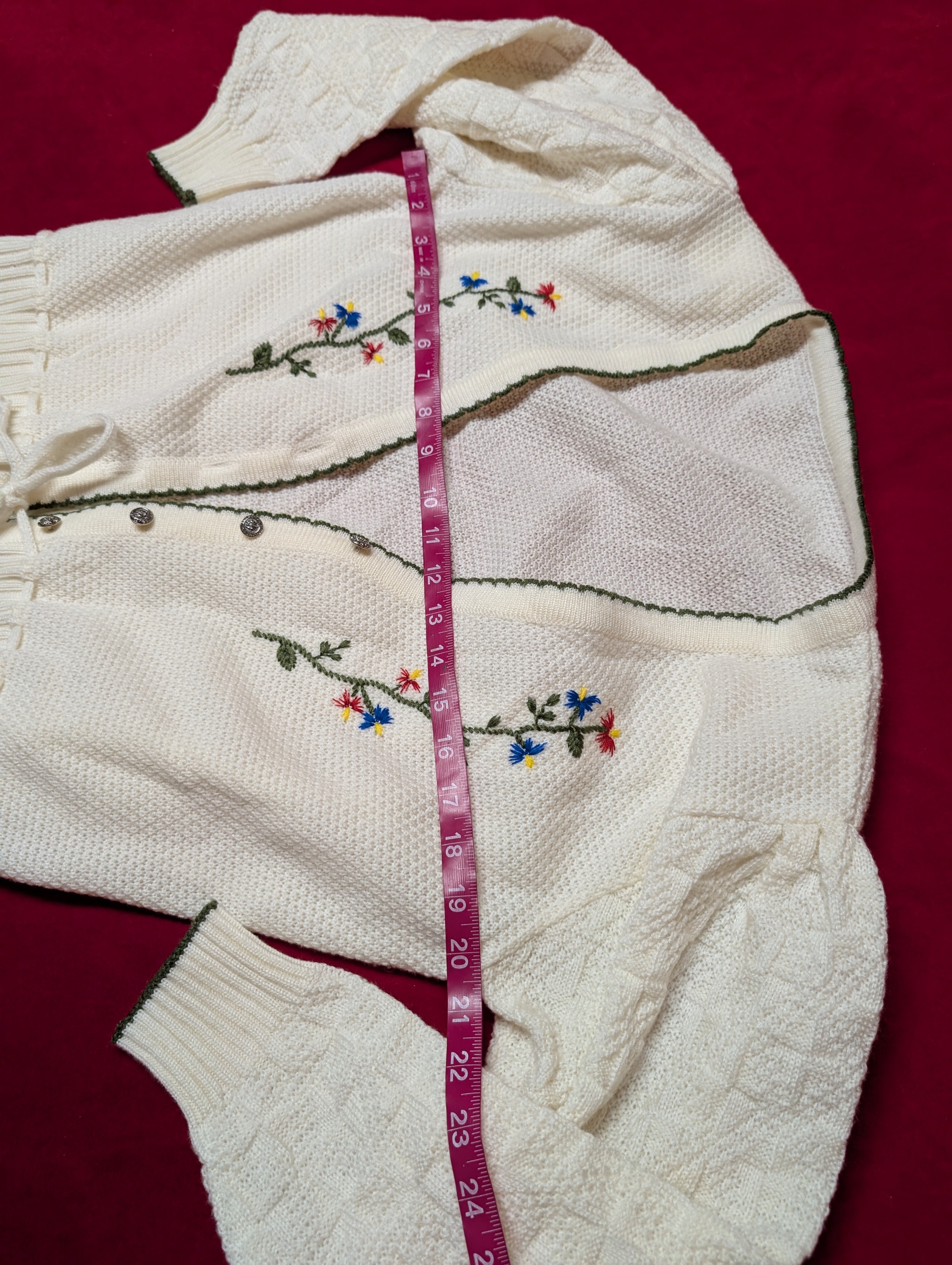 Floral Embroidered Knit Bed Jacket size Medium