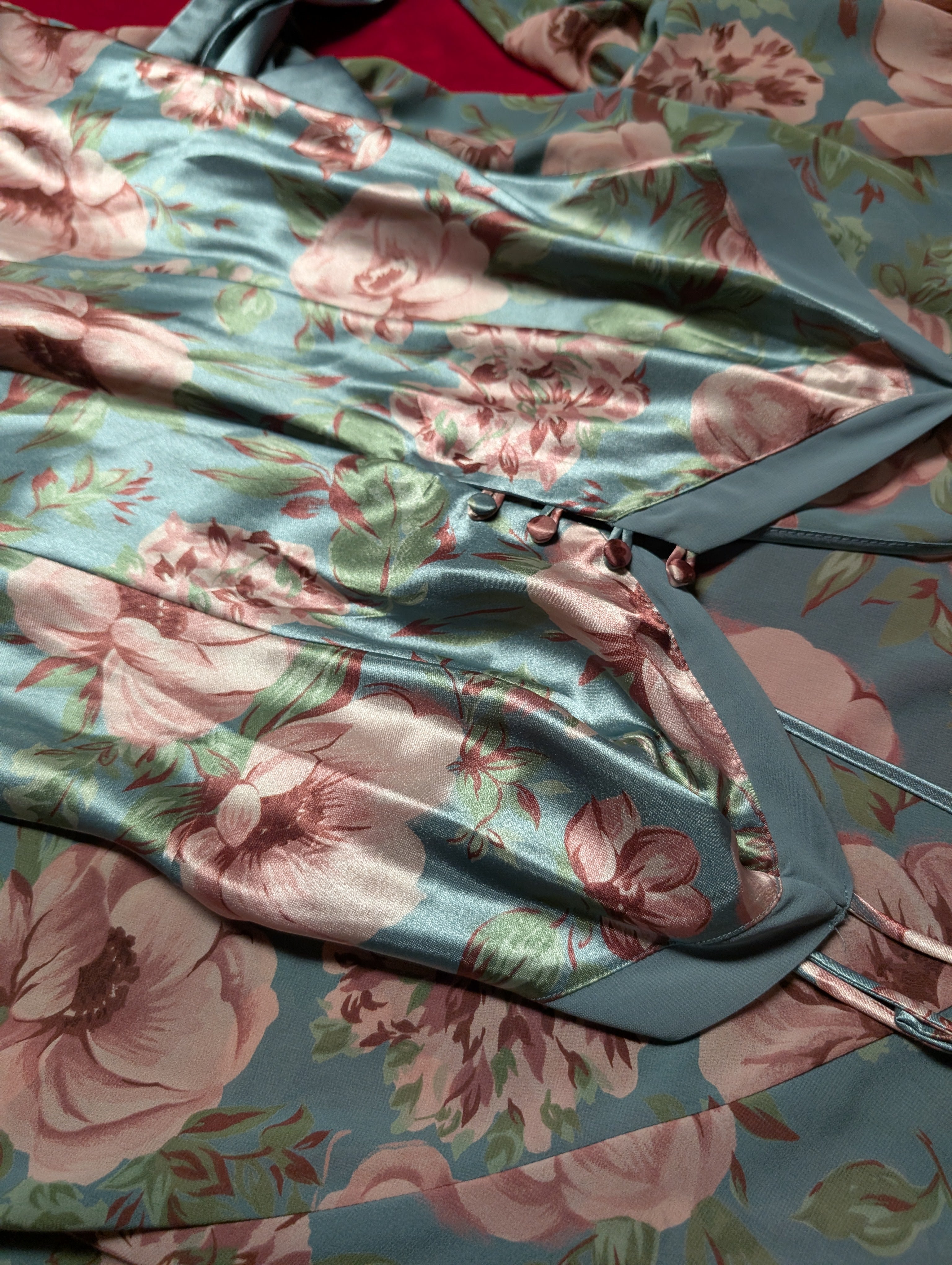 Cacique Beautiful Blue & Pink Floral Satin Slip Romper & Robe with Sash Set size Small