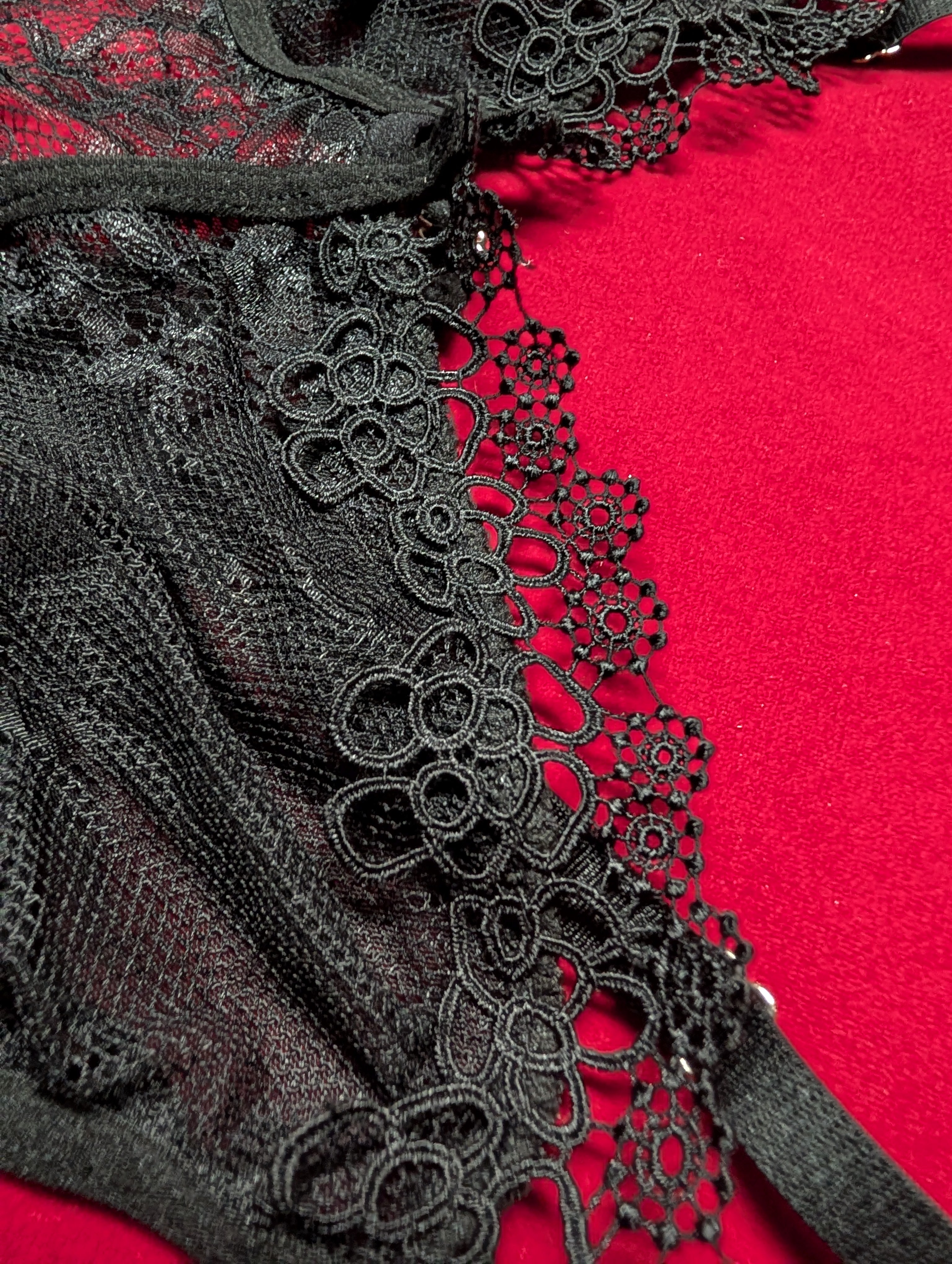 Elegant Floral Lace Black Babydoll Chemise size Medium