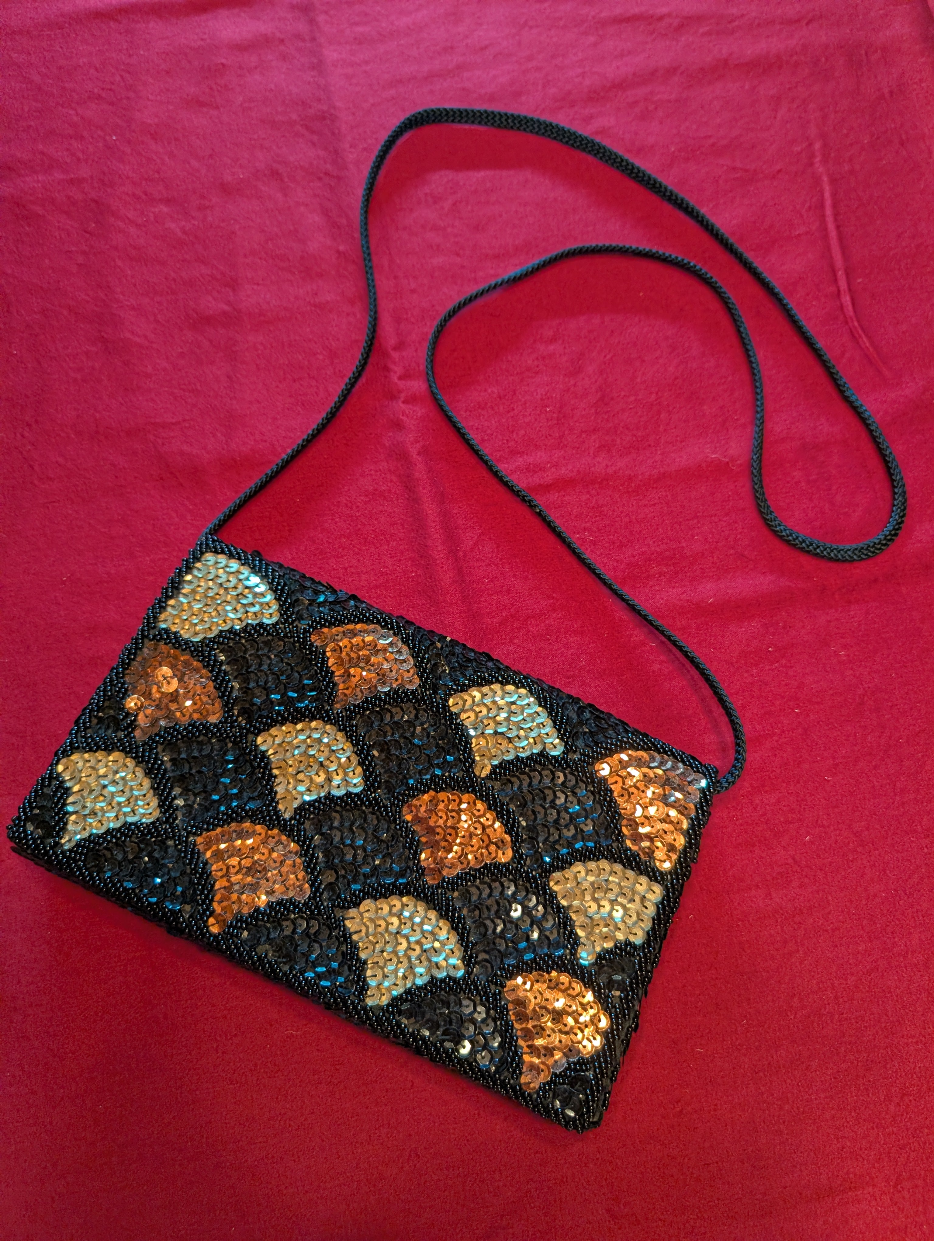 Vintage La Regale 60s-70s Beaded Sequin Envelope Shoulder Clutch Bag Purse in Black Gold Bronze