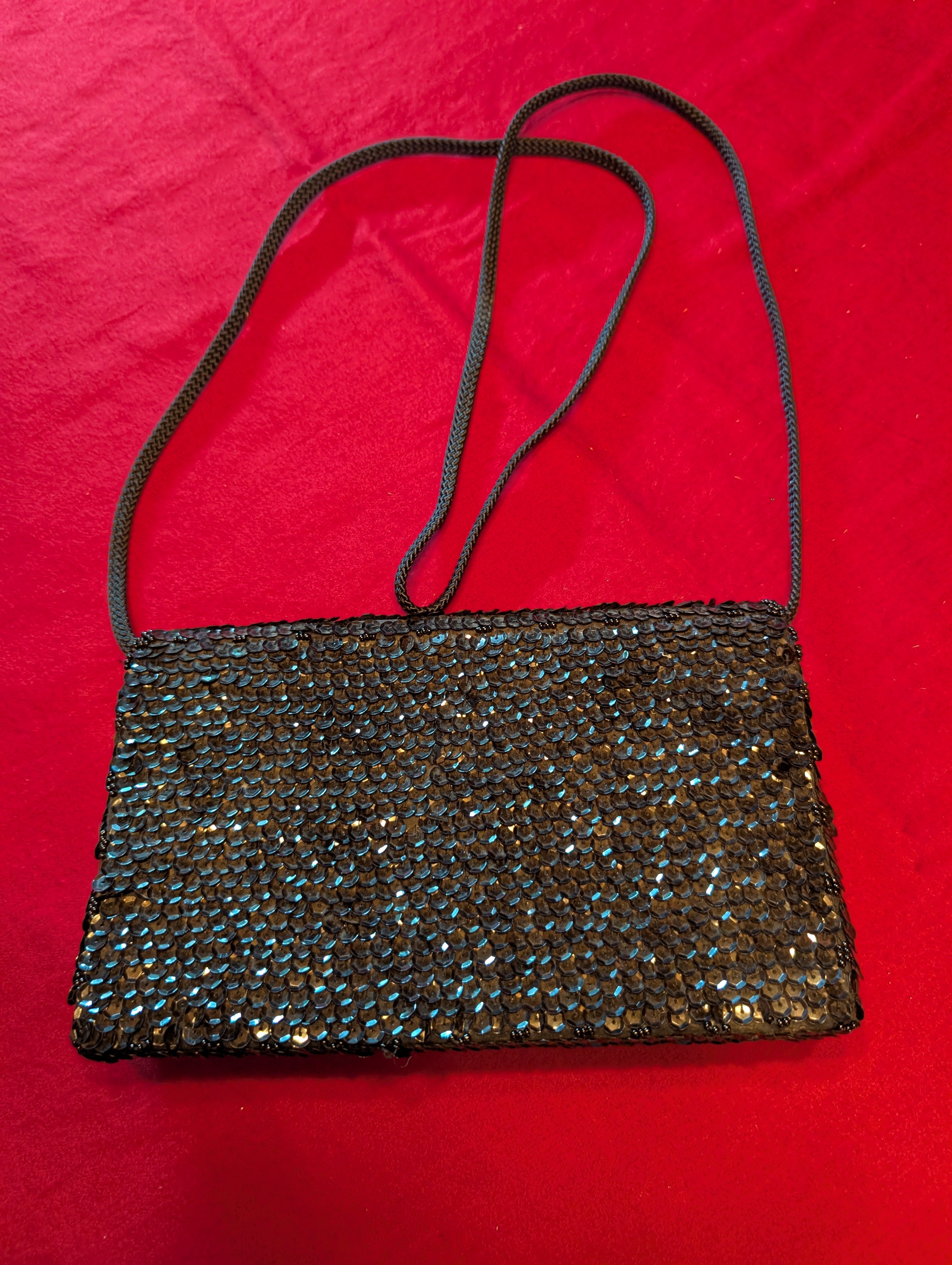 Vintage La Regale 60s-70s Beaded Sequin Envelope Shoulder Clutch Bag Purse in Black Gold Bronze