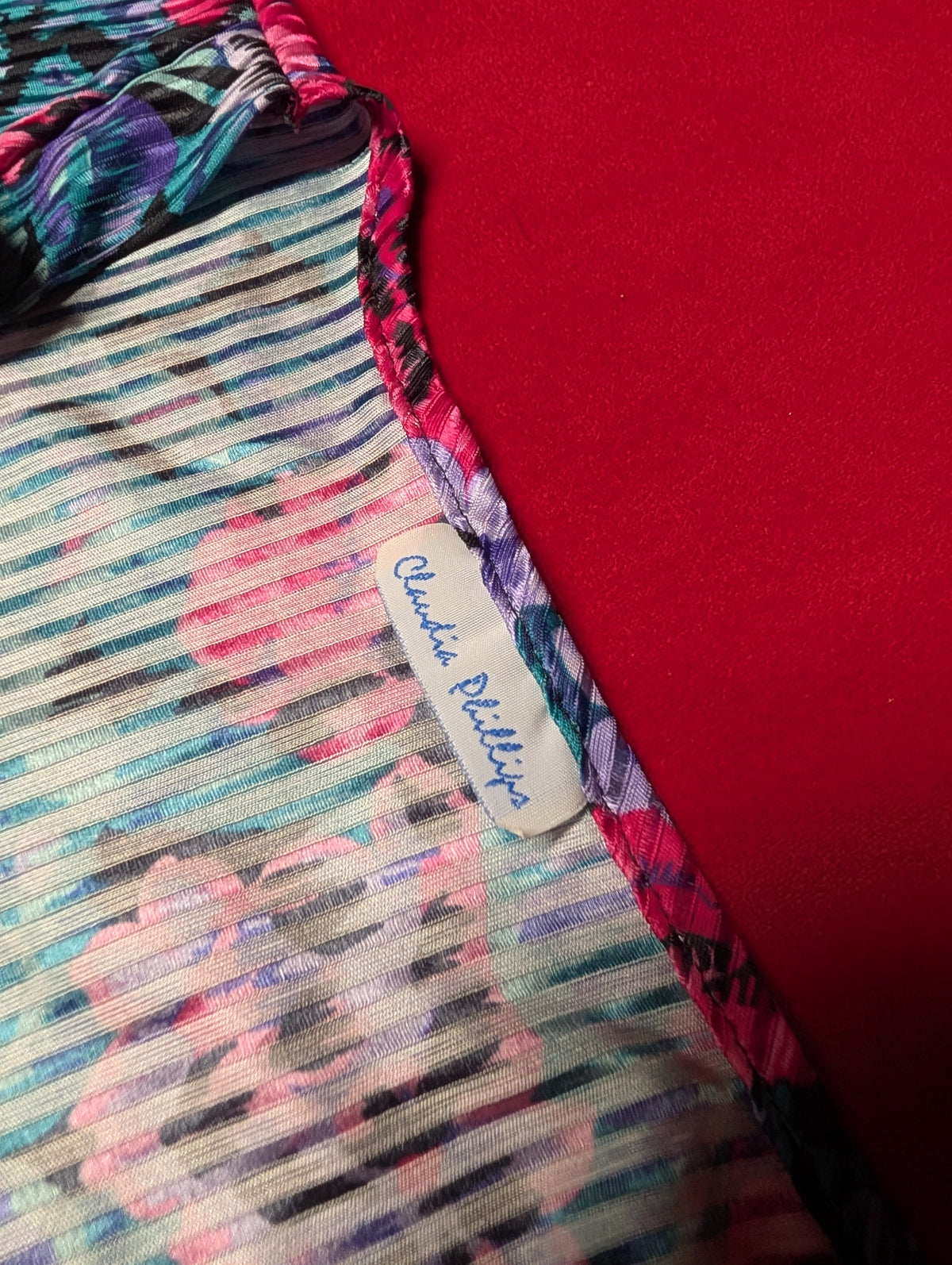 Soft Blue & Pink Floral Short Sleeved Robe size Medium